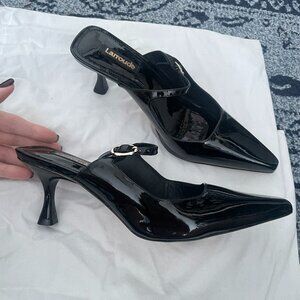 Larroude Ines Mule 8